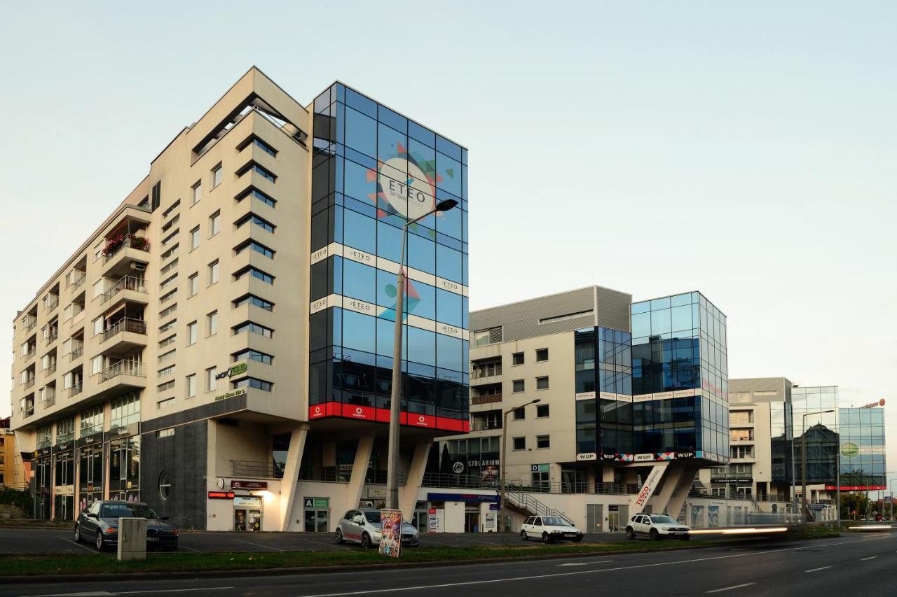Macropolis Apartments Miskolc Exteriör bild
